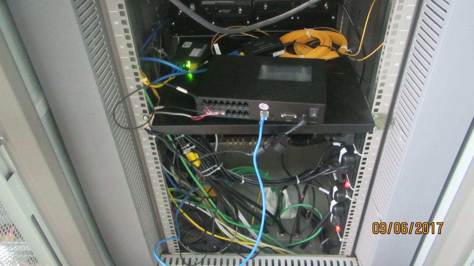 May_ghi_am_dien_thoai_artechaq8lh_cho_pvgas_thai_binh